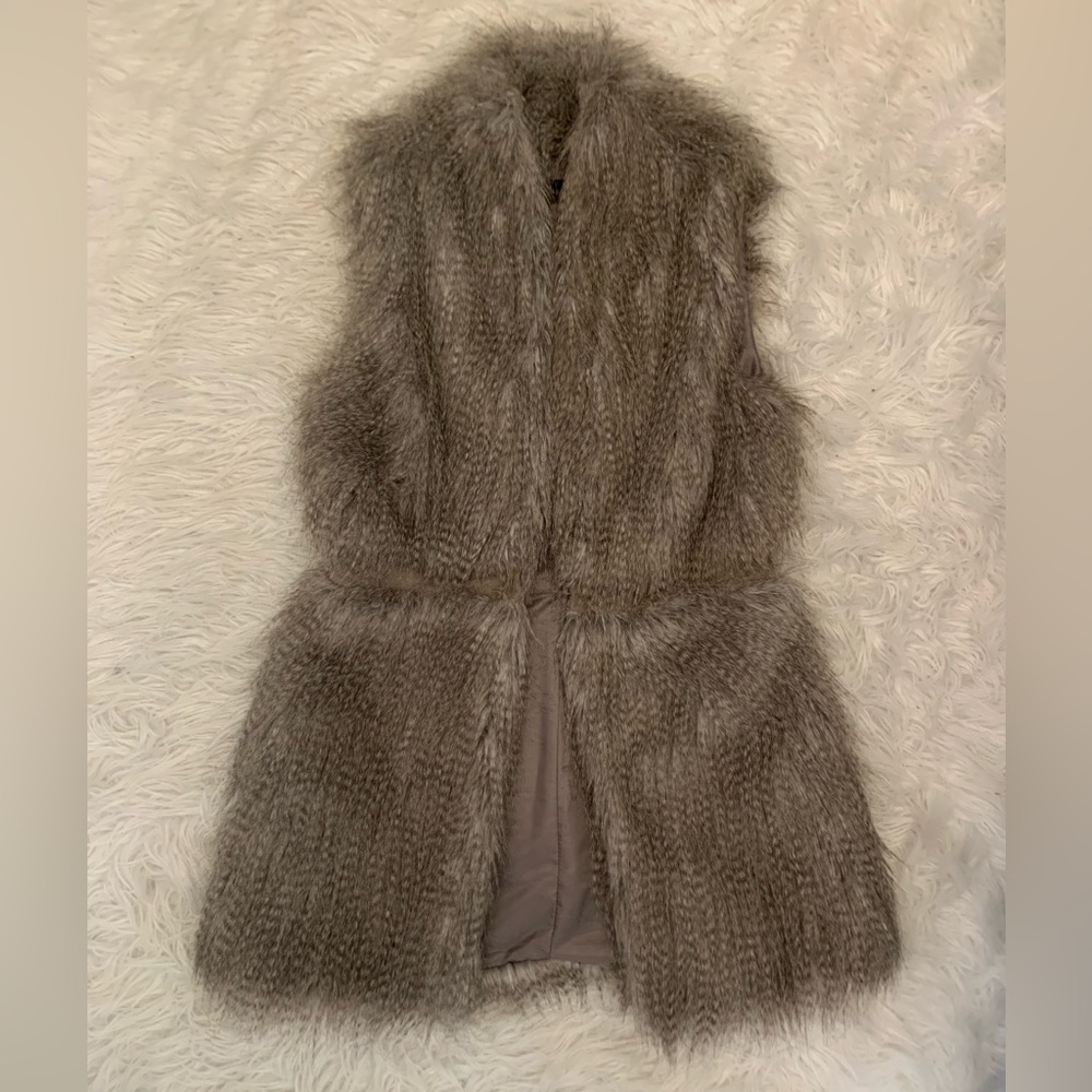 Zara faux fur vest, like new condition